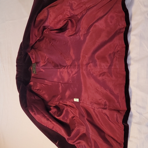Highland Queen vintage velvet single breasted blazer burgundy fully lined. - Picture 8 of 12